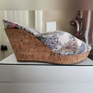 Guess womens shoes
